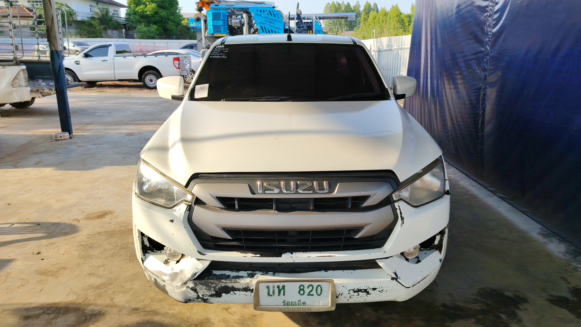 D-MAX